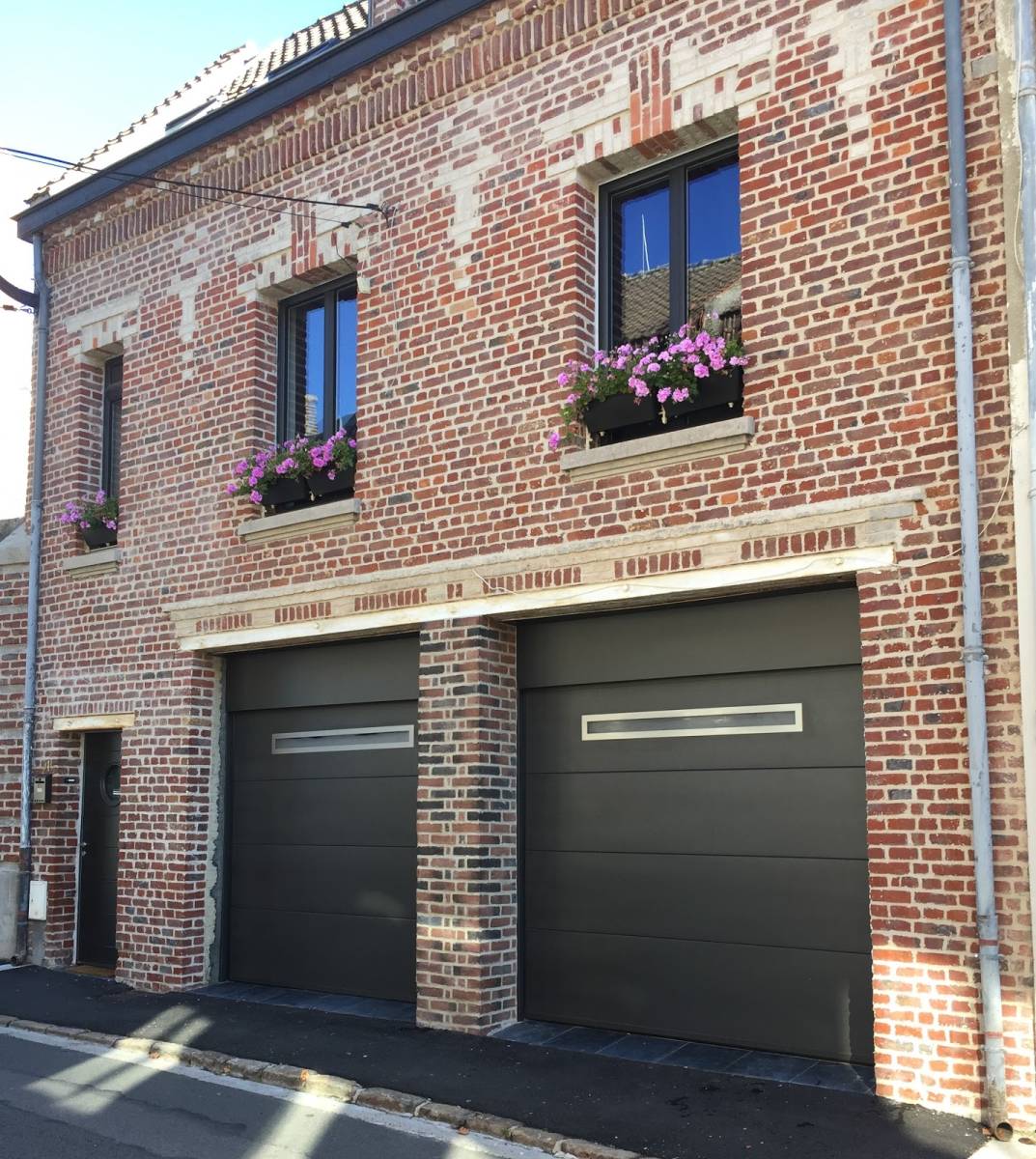 Artisan spécialisé en installation de porte de garage avec motorisation proche de Fécamp 76